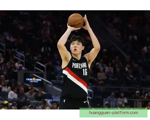 杨瀚森20分7板2助2帽连中7球暴扣未能挽救29分逆转遭淘汰